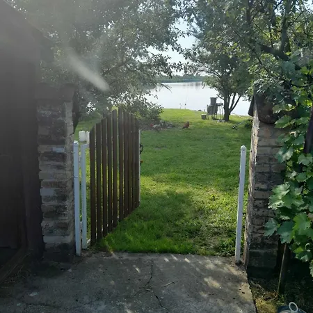 Kuca Za Odmor-tisa Hideaway بيت للعطل *