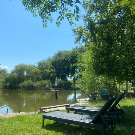 Kuca Za Odmor-tisa Hideaway بيت للعطل Turija